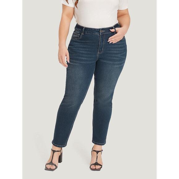 Size 22 BloomChic Solid High Rise Pocket Dark Wash Jeans - Picture 1 of 4